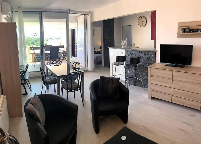 Appartamento Le Rouge Et Le Noir 45 M2 Sur Coursives Gde Terrasse Port Nature Naturiste *